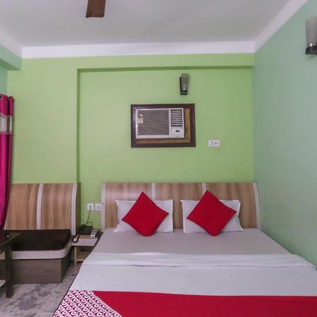 Oyo 60609 Hotel Tanushree Rampurhat Luaran gambar