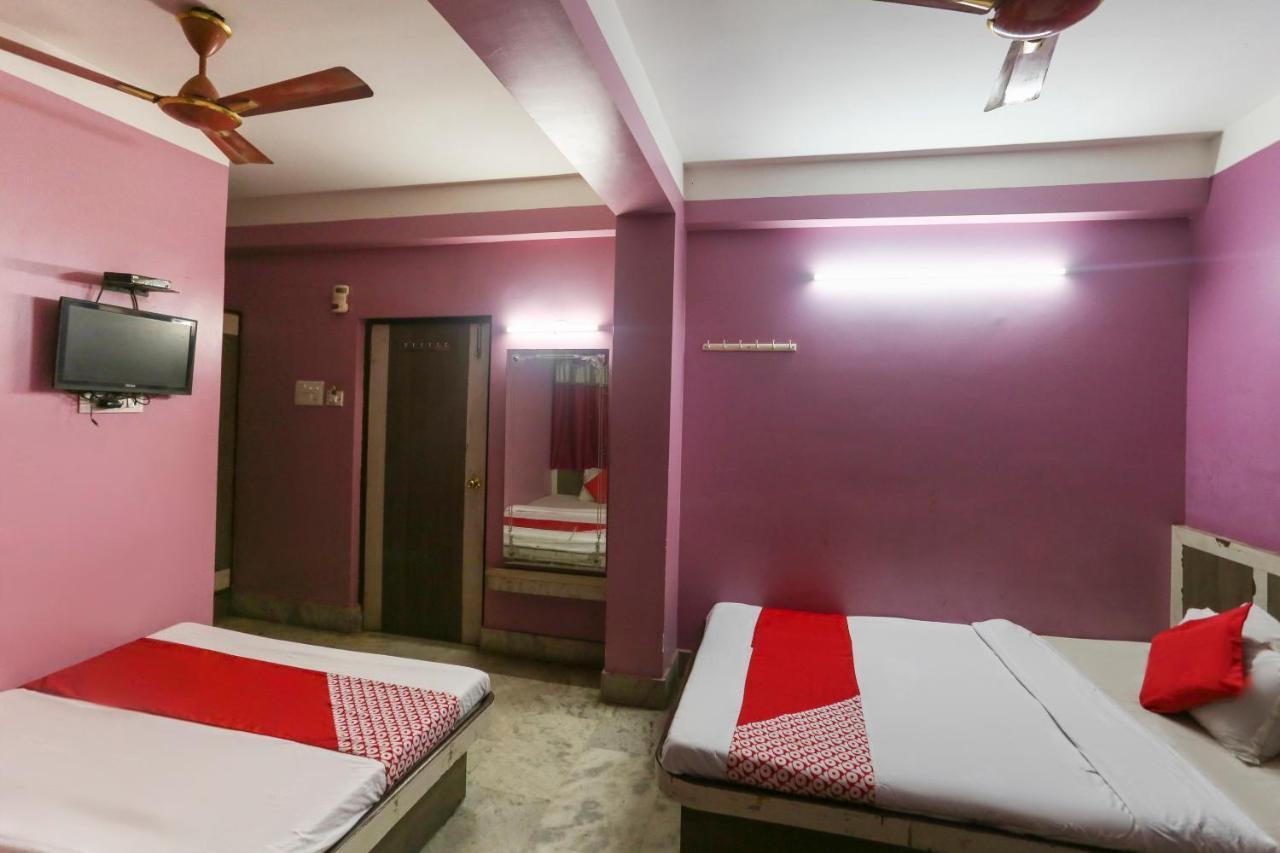 Oyo 60609 Hotel Tanushree Rampurhat Luaran gambar