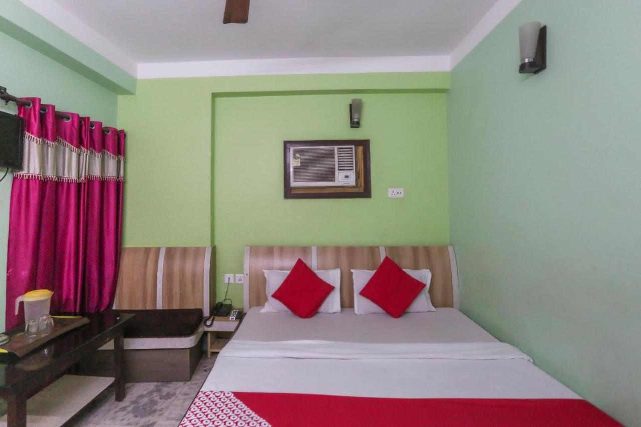 Oyo 60609 Hotel Tanushree Rampurhat Luaran gambar