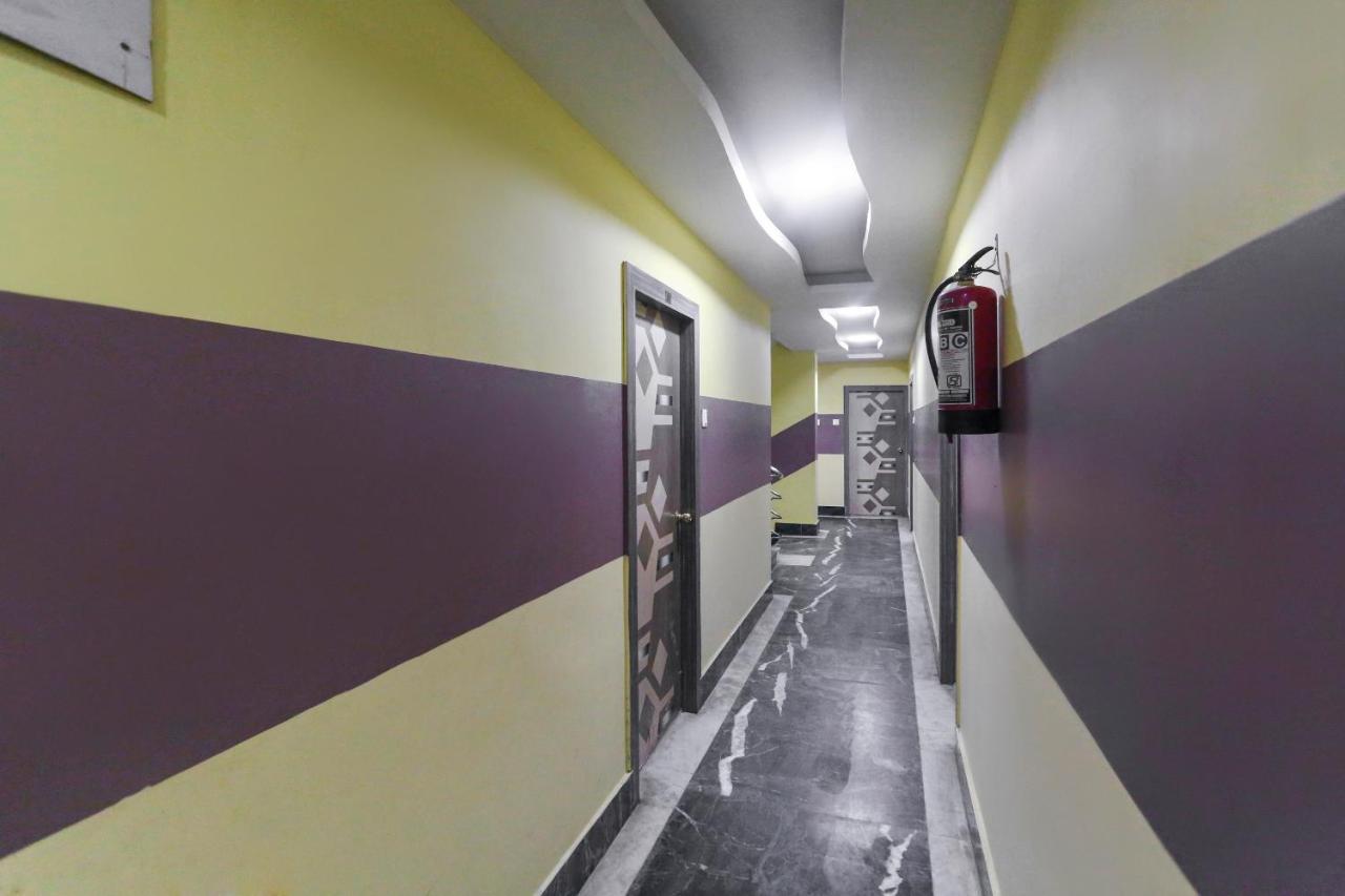 Oyo 60609 Hotel Tanushree Rampurhat Luaran gambar
