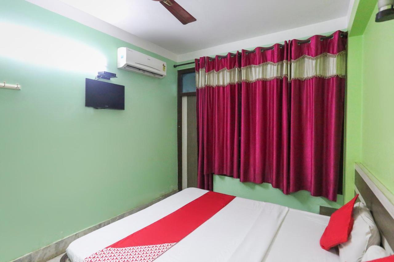 Oyo 60609 Hotel Tanushree Rampurhat Luaran gambar