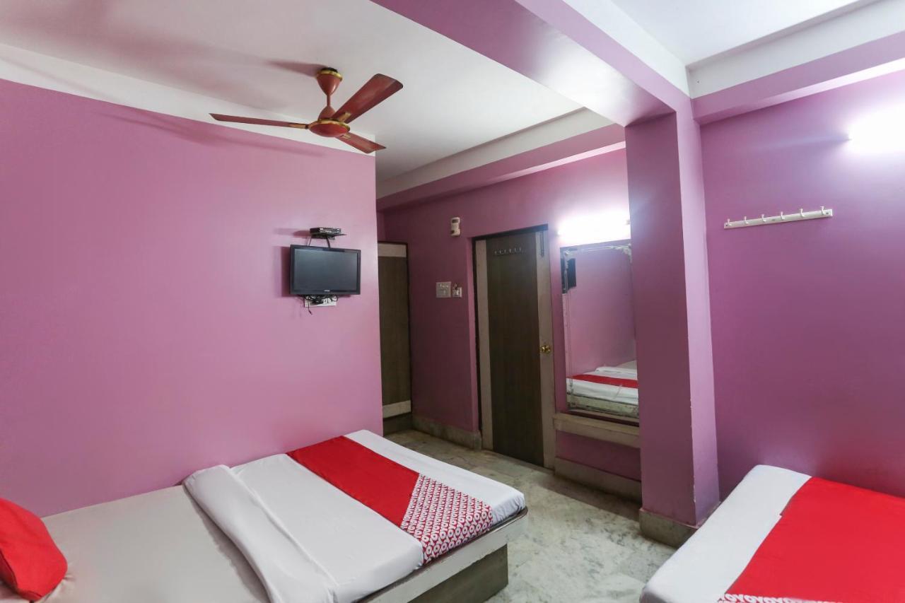 Oyo 60609 Hotel Tanushree Rampurhat Luaran gambar