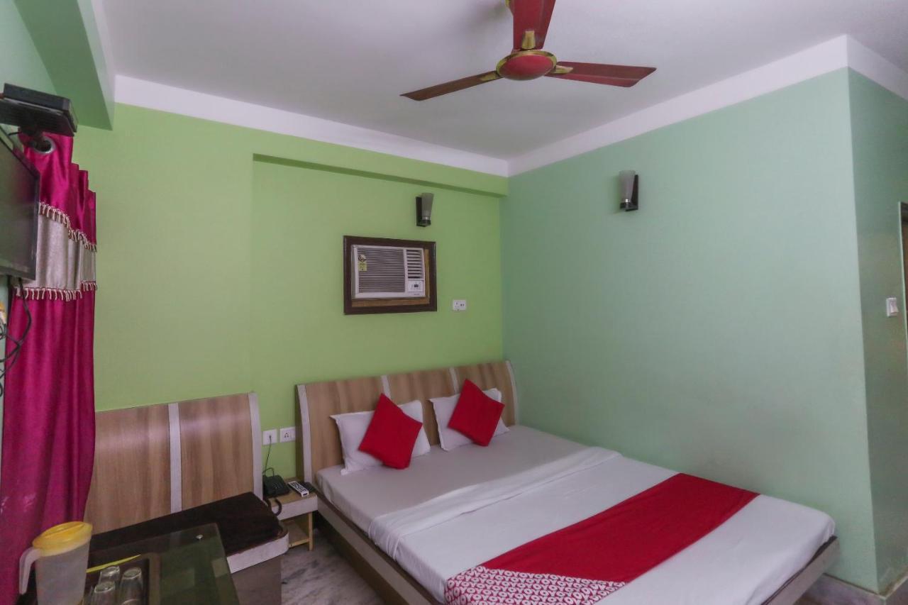 Oyo 60609 Hotel Tanushree Rampurhat Luaran gambar